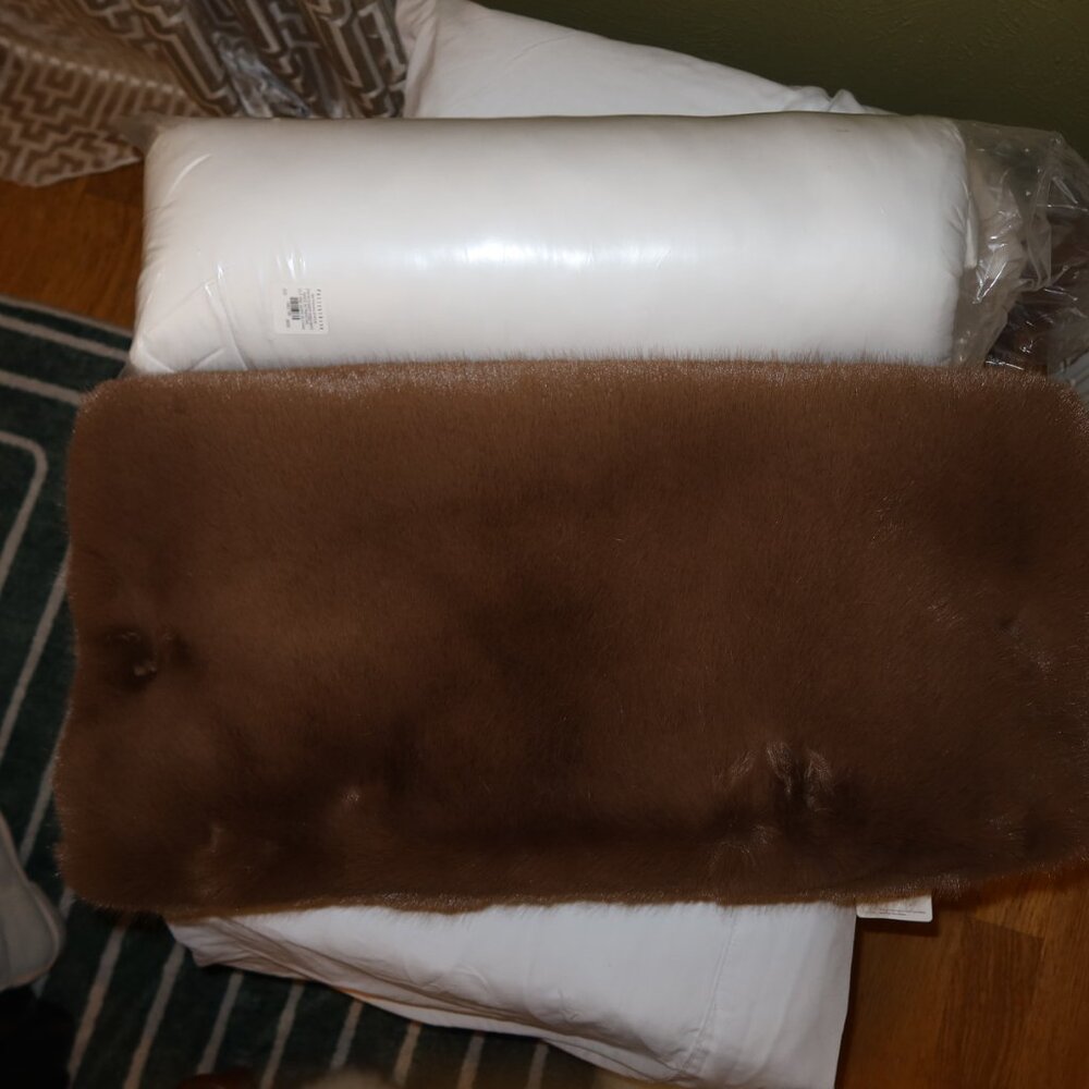 Pottery Barn Faux Mink Pillow Cover & Insert [Euro Size, 24x24] **NWT** - Picture 10 of 10